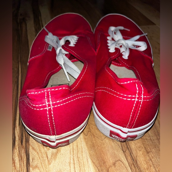 Vans - Picture 4 of 4